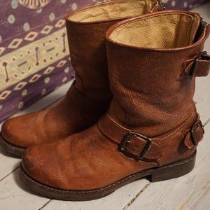 Frye Veronica Short Moto Back Zip Boot Size 7